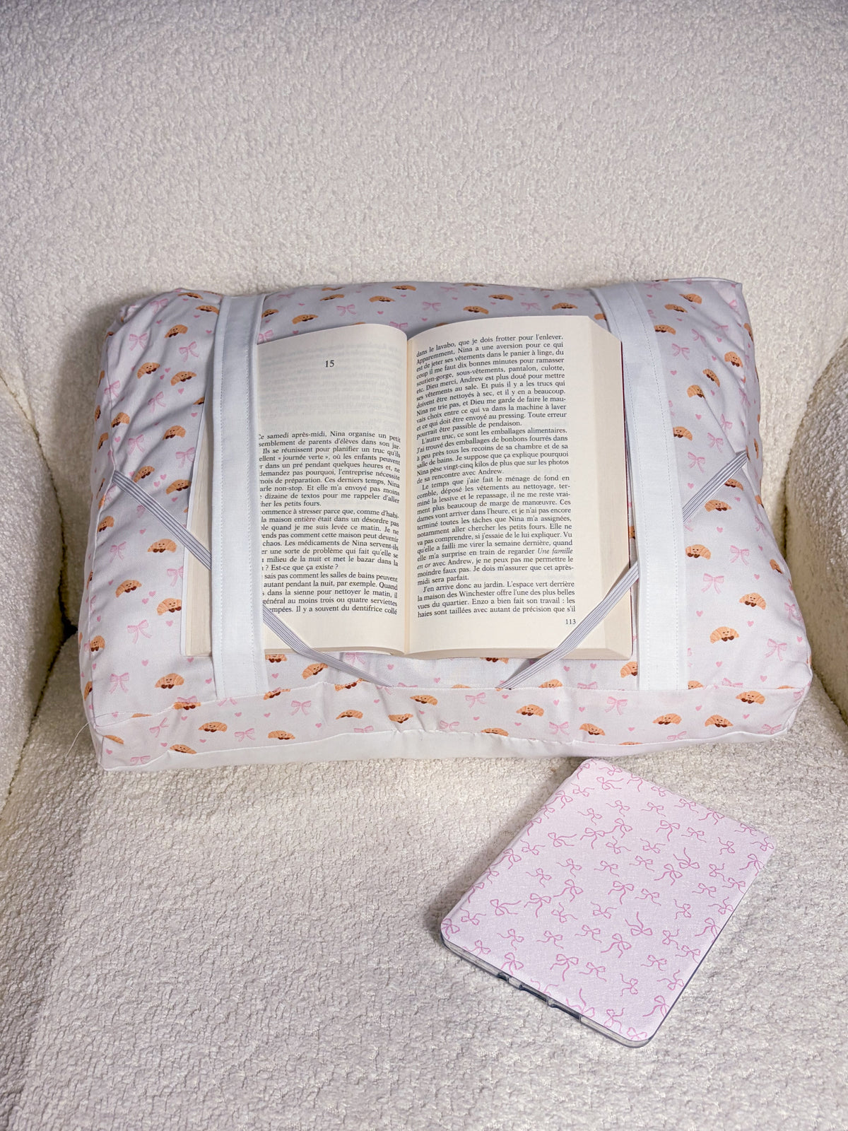 Coussin de lecture | Croissants et boucles