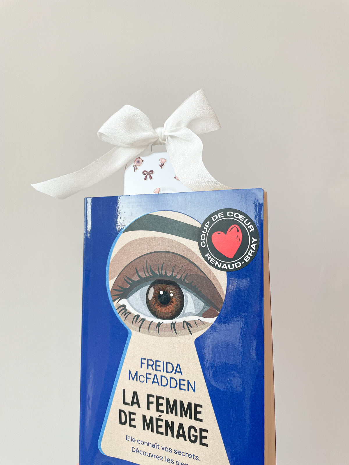Signet en acrylique avec boucle | Livres et coquette