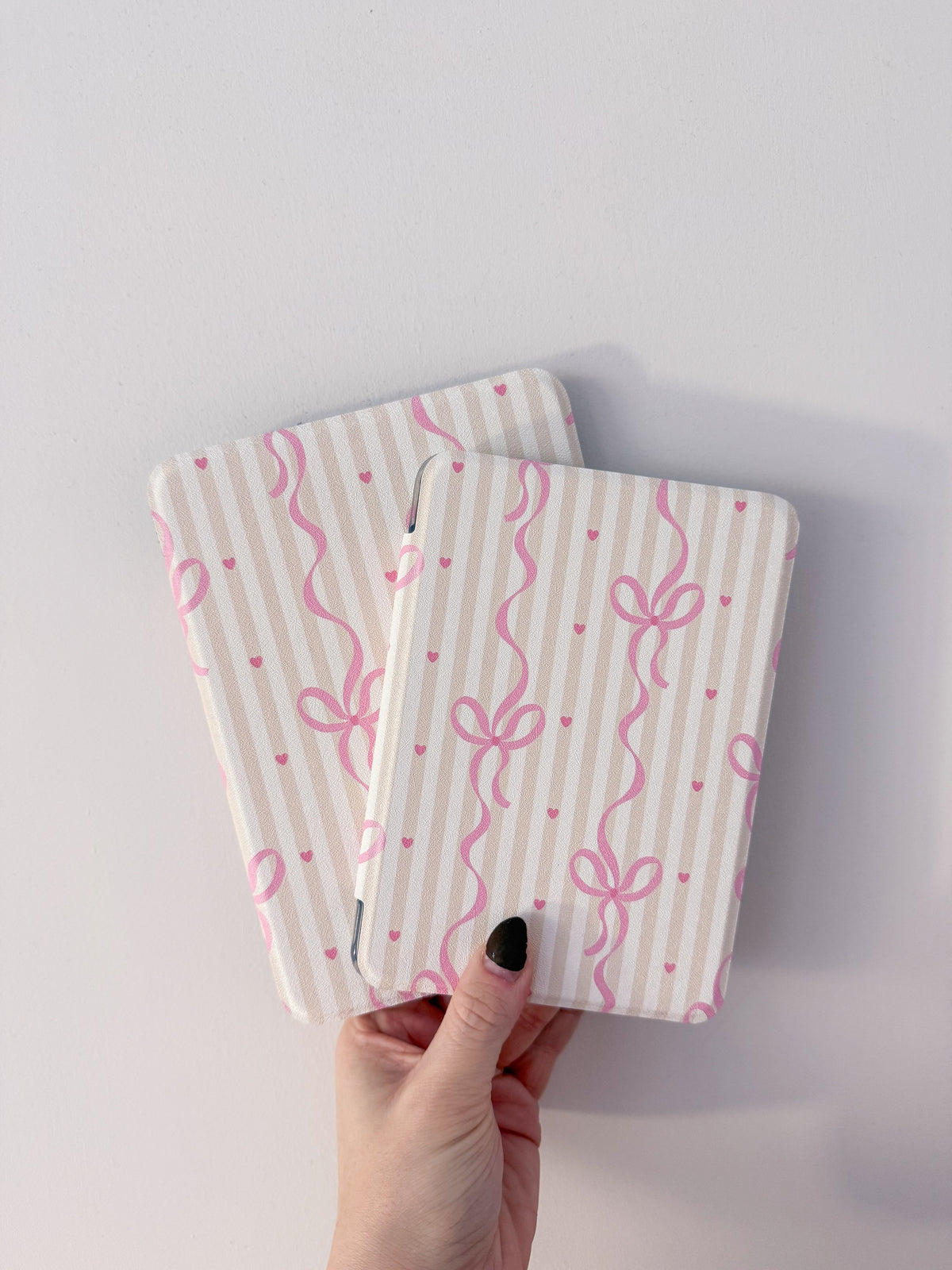 Étui à liseuse | Kindle 6'' et 7'' | Ligne de boucles