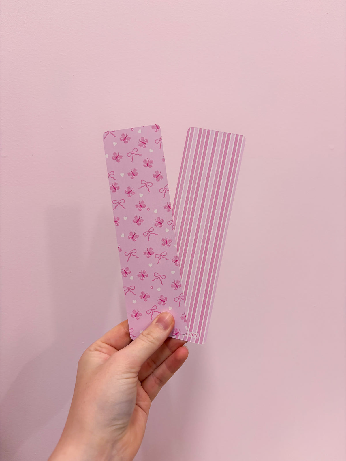 Signet | Reto-verso | Papillons, boucles et cœurs + Lignes roses