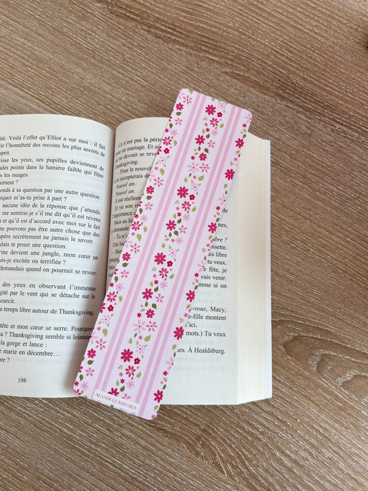Signet | Lignes roses et fleurs