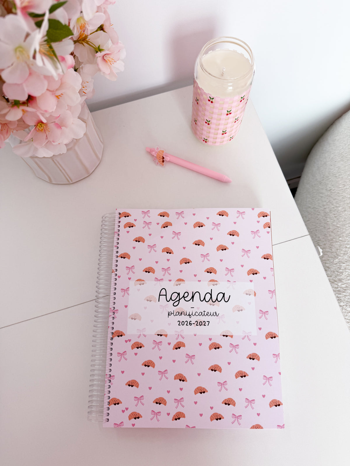 Agenda planificateur | Daté | 2026-2027 | Croissants et boucles