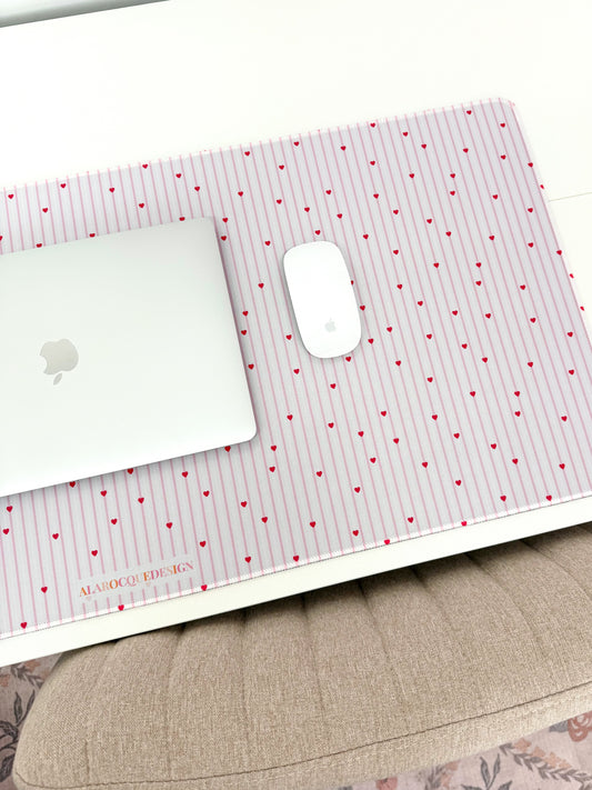 Tapis de bureau | Lignes et coeurs