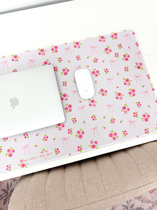 Tapis de bureau | Bouquets de roses pâles