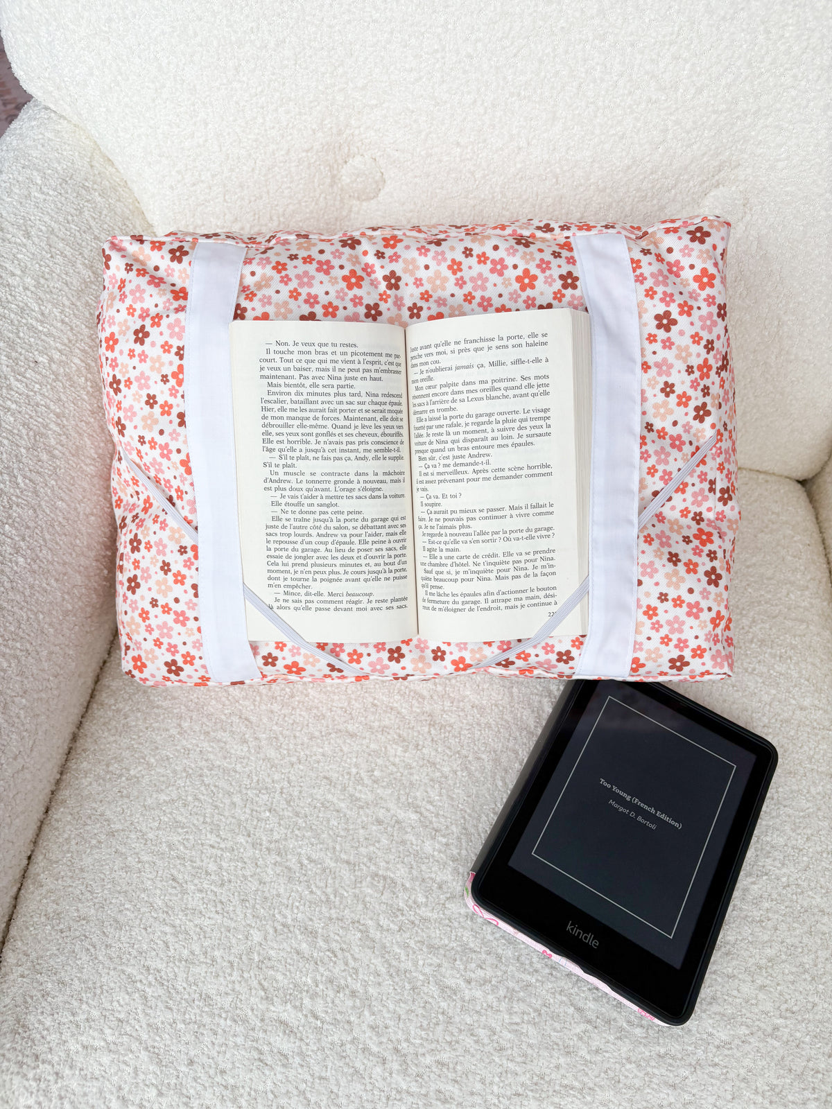 Coussin de lecture | Fleurs roses, oranges et brunes