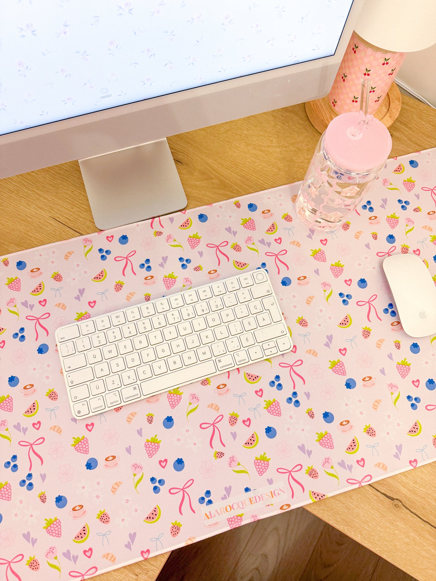 Tapis de bureau | Fruits et coquette pâle