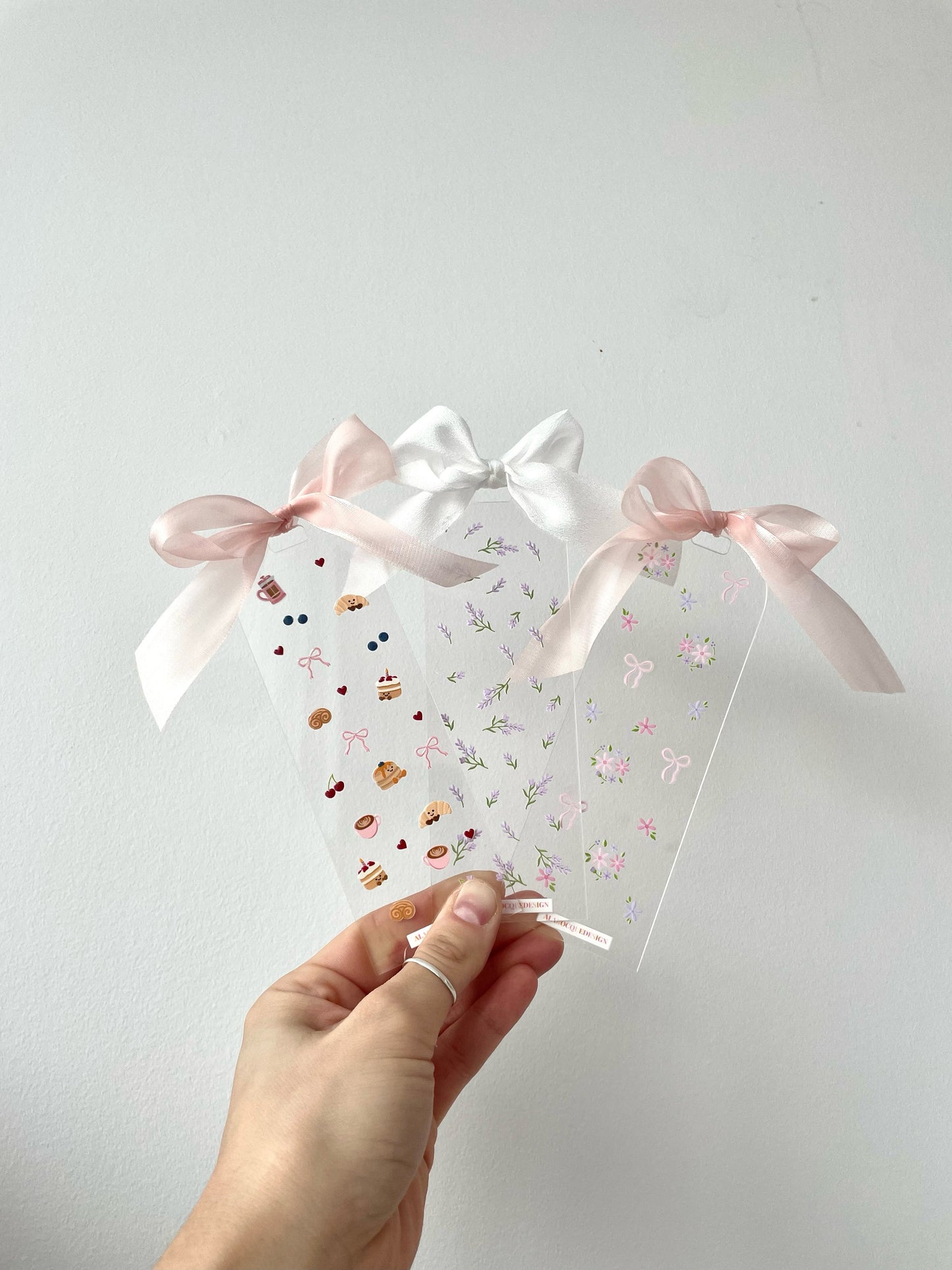 Signet en acrylique avec boucle | Doux printemps