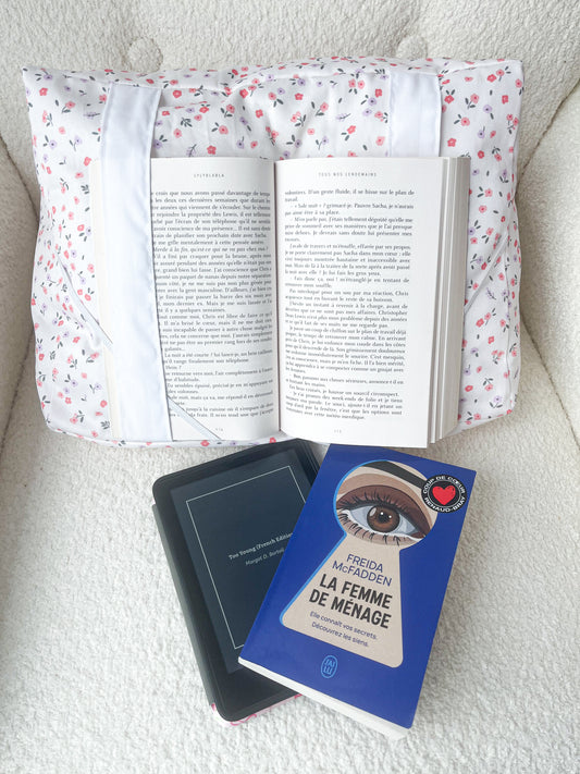 Coussin de lecture | Minis fleurs rouges et mauves