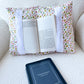 Coussin de lecture | Fleurs jaunes, vertes et roses