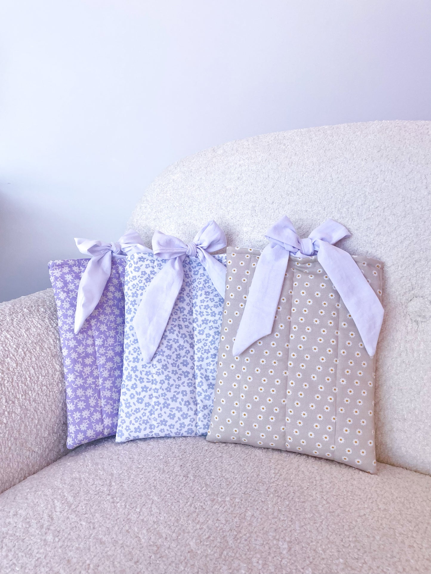 Pochette à livre ou liseuse | Beige et marguerites