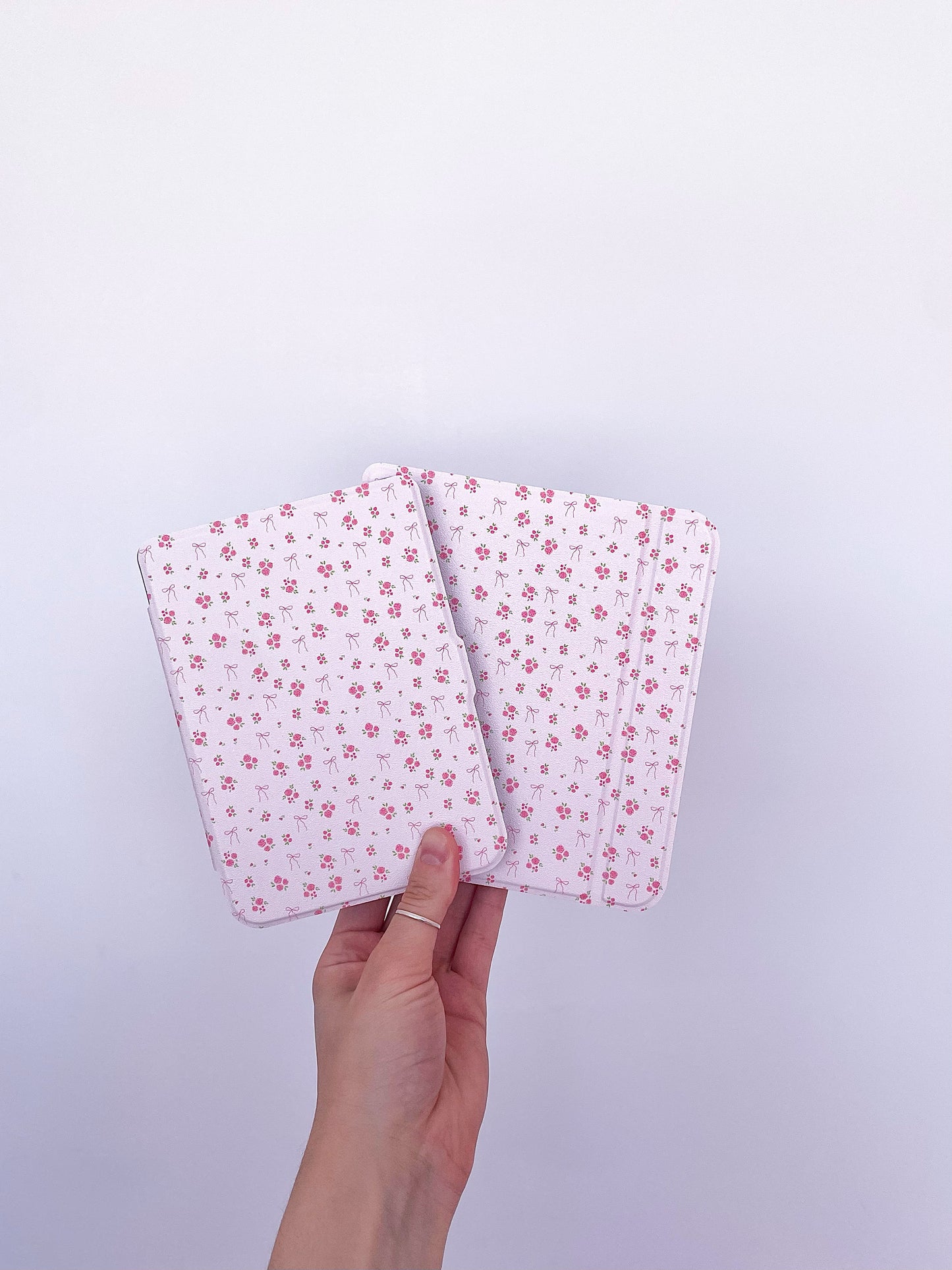 Étui à liseuse | Kobo Clara ou Libra Color | Bouquets de roses