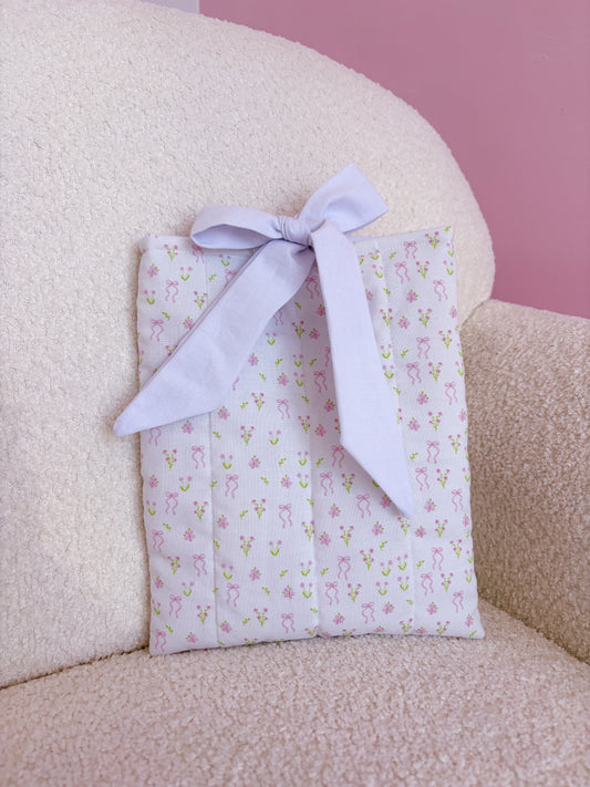 Pochette à livre ou liseuse | Bouquets de fleurs et boucles