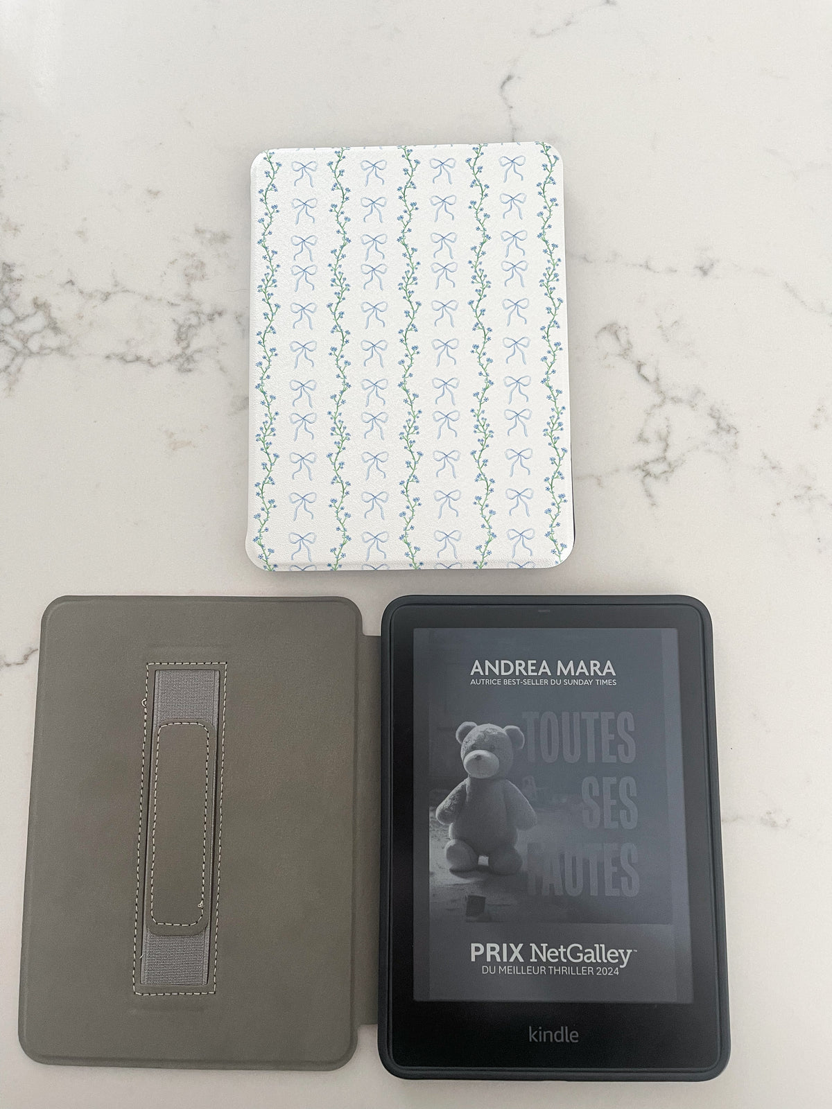 Étui à liseuse Kindle 7''  | Tiges et boucles bleues