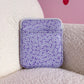 Pochette à liseuse | Mauve et fleurs blanches