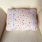 Coussin de lecture | Livres, cafés et roses