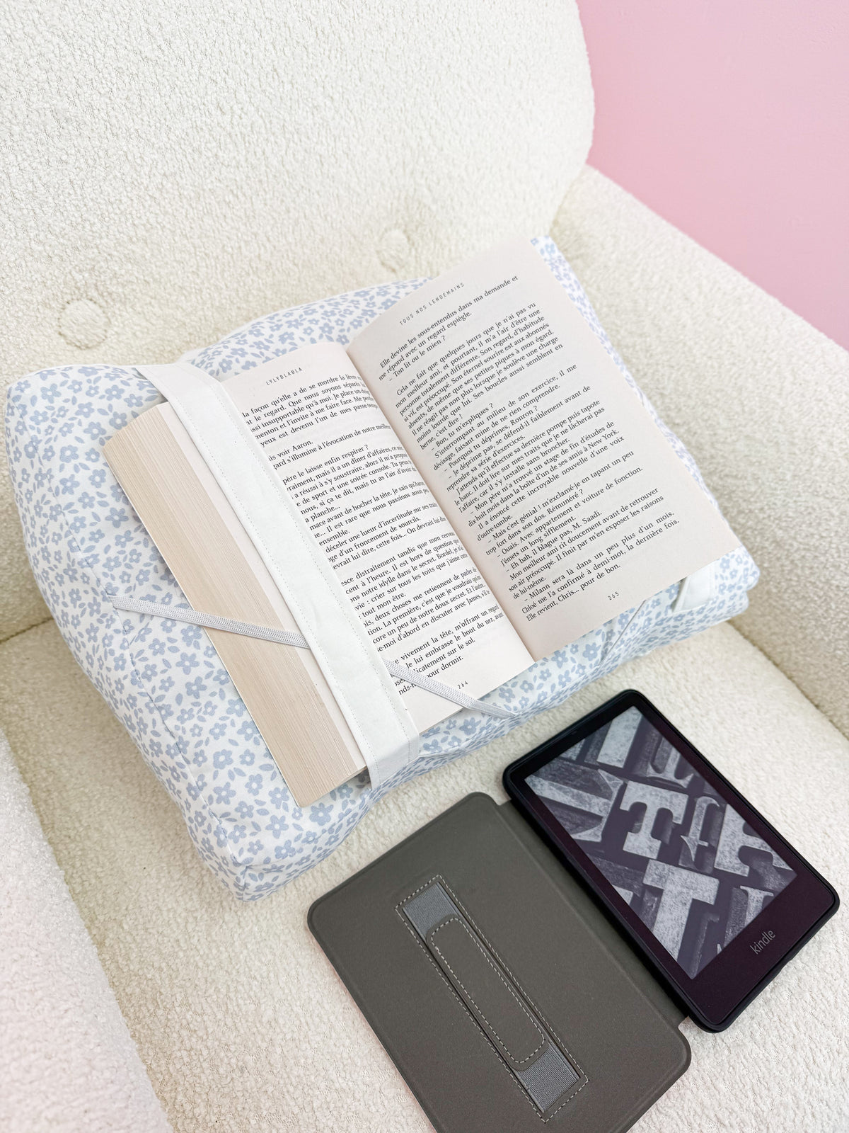 Coussin de lecture | Fleurs bleues