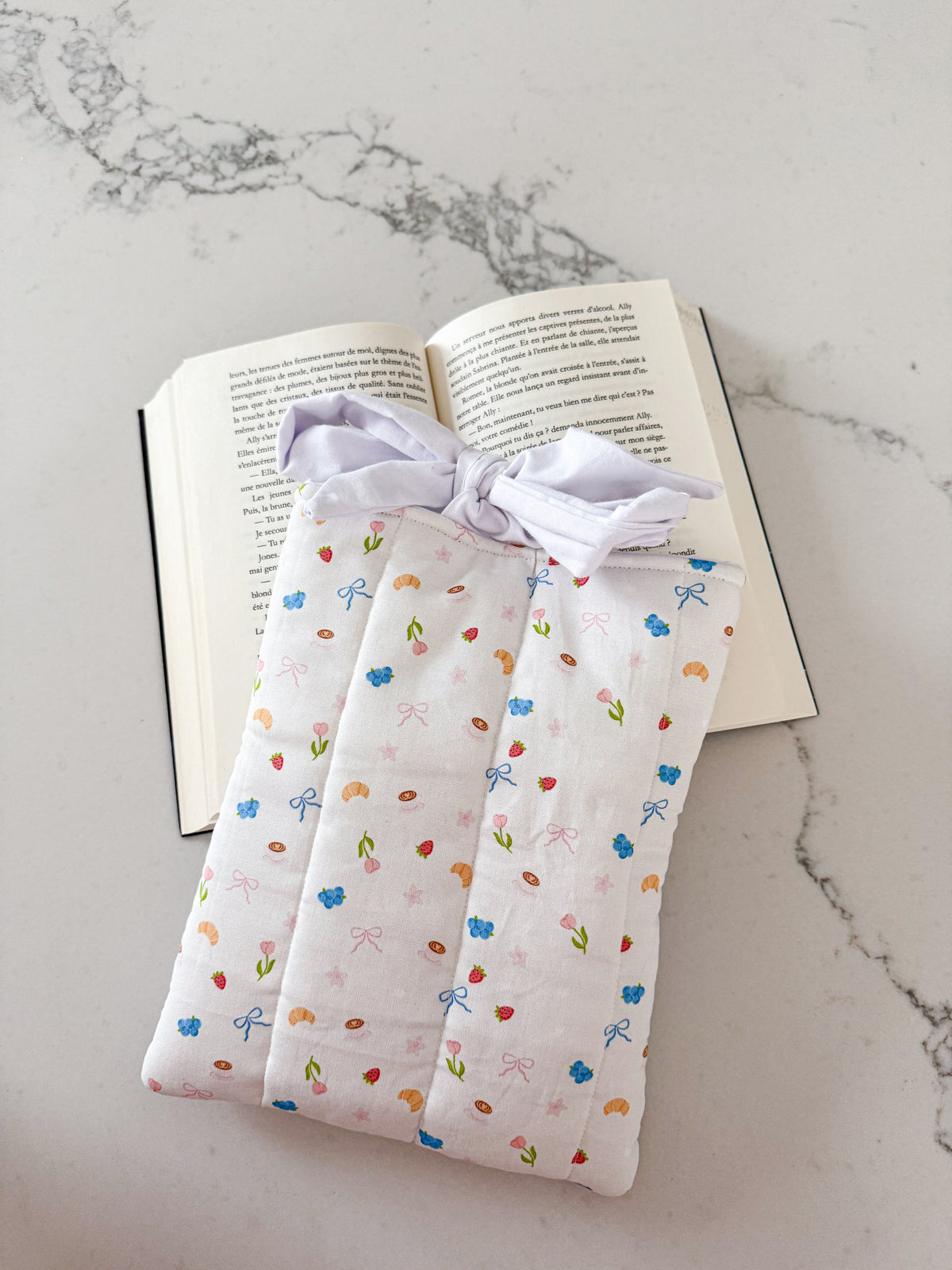 Pochette à livre ou liseuse | Fruits et coquette 2.0