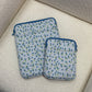 Pochette à liseuse | Fleurs bleues vintages