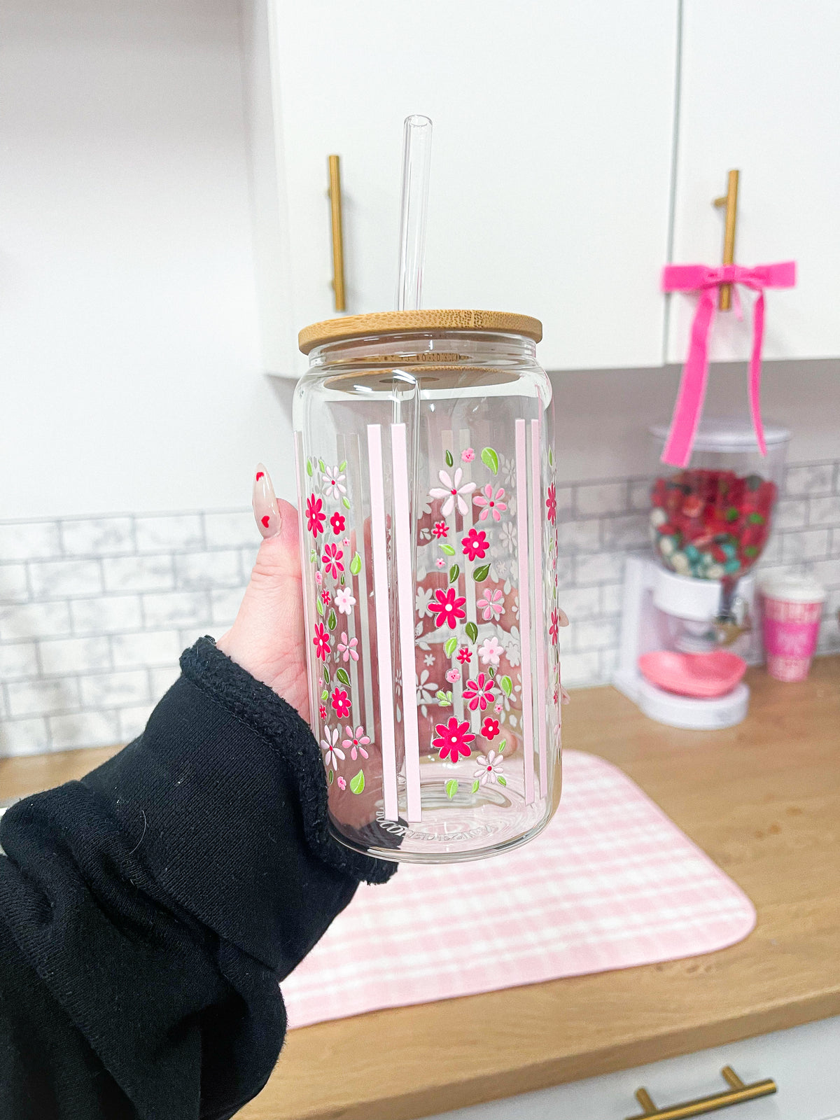 Verre 16 oz | Lignes roses et fleurs